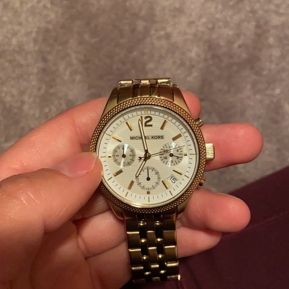 Michael Kors gold watch - Picture 1 of 6